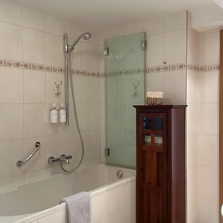 Apartment Wohnen Im Grünen - Direkt Am Jakobsweg Overath