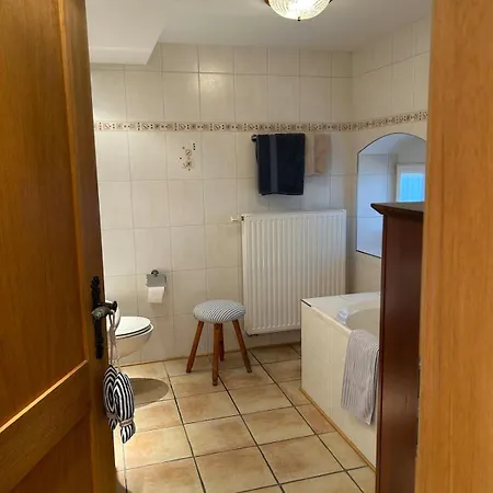 Wohnen Im Gruenen - Direkt Am Jakobsweg * Overath